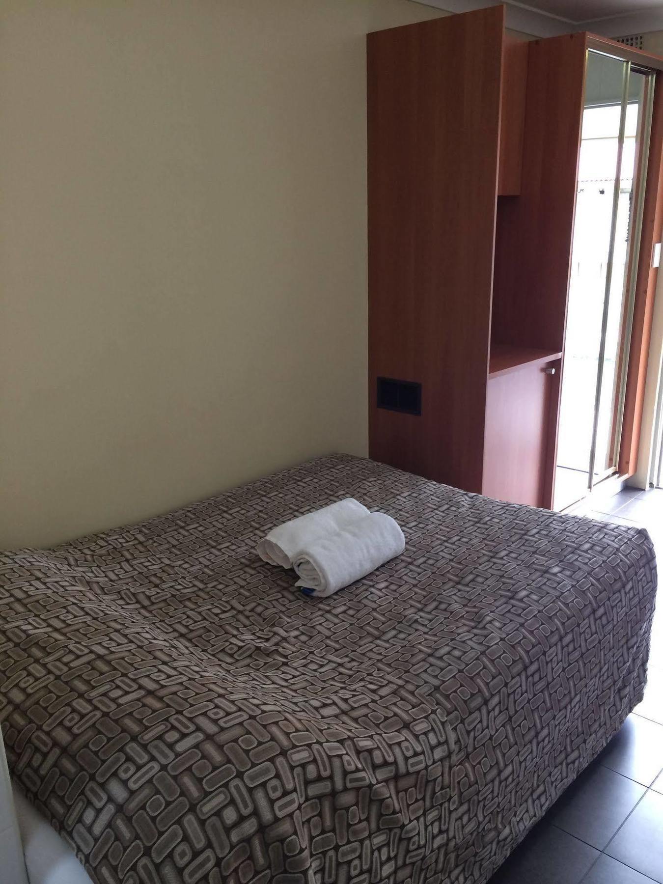 Liberty Plains Motor Inn Sydney Ngoại thất bức ảnh